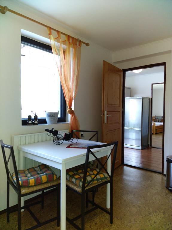 Ferienwohnung Dum V Podzamci Mělník Exterior foto